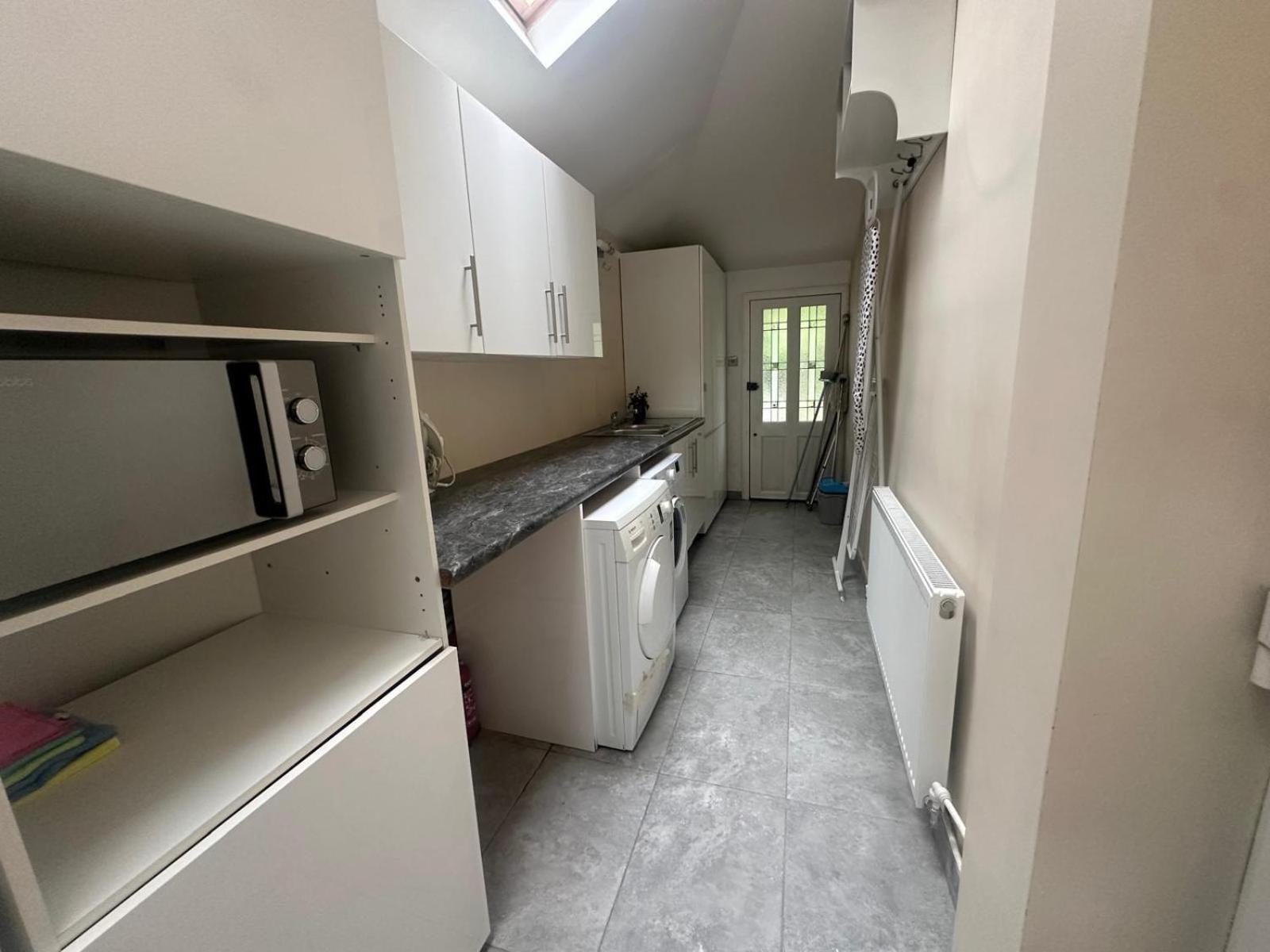 Luxurious Living 4 Bedroom Home London Exterior photo